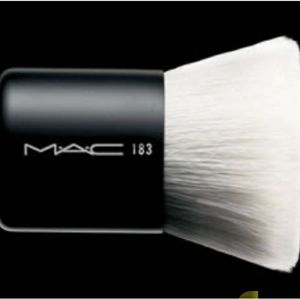 RARE MAC 183 kabuki brush (BNIB)
